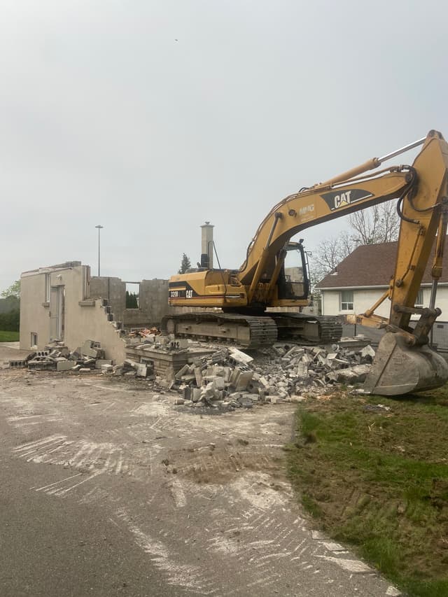 Project image 3 https://assets.mmgcontracting.ca/images/Downsview-Toronto-4-mmg-contracting-canada.jpg MMG Contracting Canada